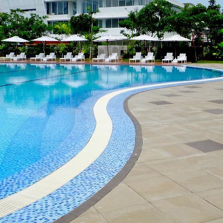 Nunia Inn Bandara Jakarta Tangerang Extérieur photo